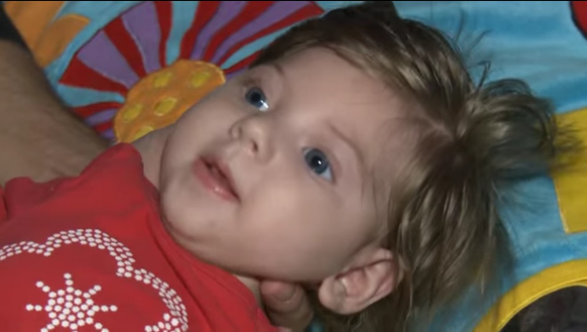 Ajut-o pe Olivia să fie un copil normal