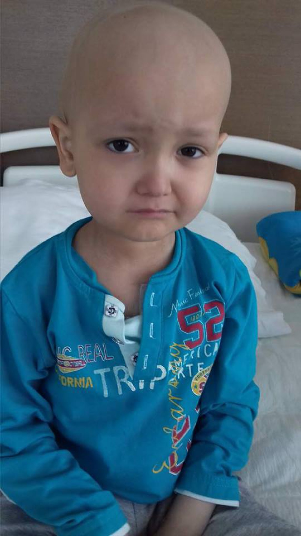 Cancer la doar 3 ani și o șansă la viață: «Madalin» la 8832