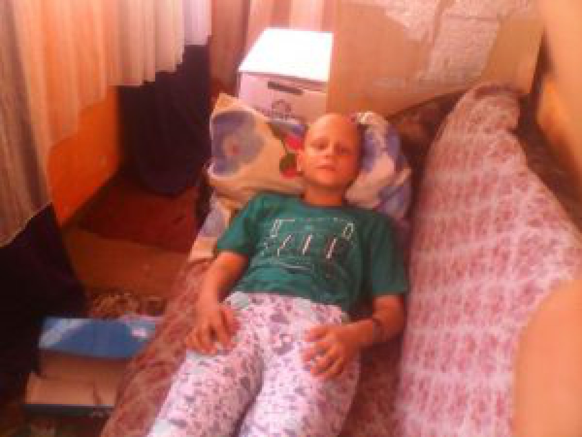 Sufar de CANCER intestinal. Te rog, SALVEAZA-MA!